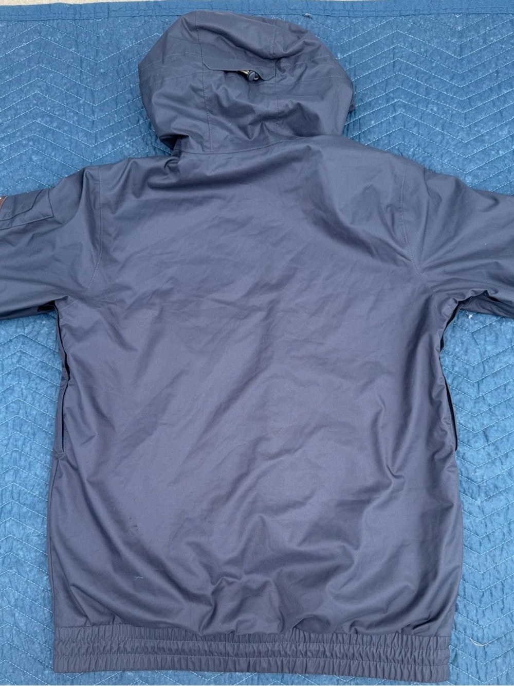Burton Men’s Navy Jacket with Cream Interior - Picture 6 of 9